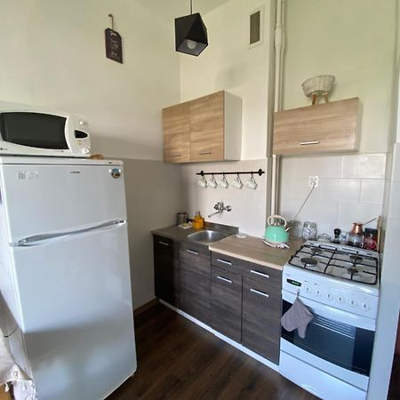 Ohmyhome - Sunny Apartment In City Center Varsóvia Exterior foto