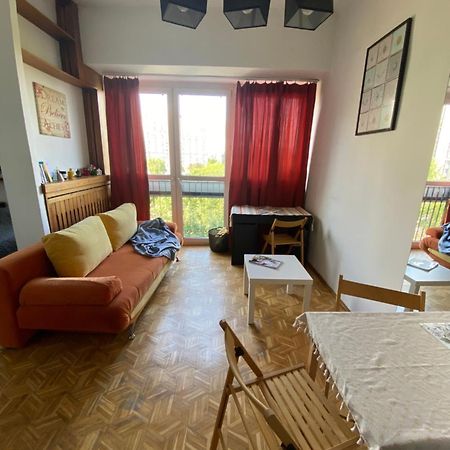 Ohmyhome - Sunny Apartment In City Center Varsóvia Exterior foto